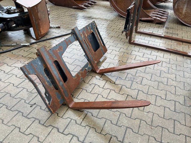 2019 uemme 15954 heftruck vorkenbord - afbeelding 2 van  6