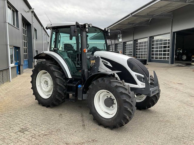 2019 valtra a104 hitech4 vierwielaangedreven landbouwtractor - afbeelding 16 van  17