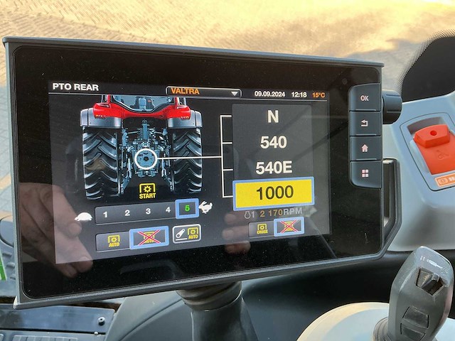 2019 valtra t214 direct smarttouch vierwielaangedreven landbouwtractor - afbeelding 20 van  32