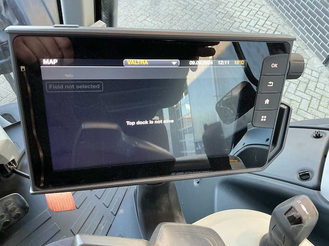 2019 valtra t214 direct smarttouch vierwielaangedreven landbouwtractor - afbeelding 21 van  32