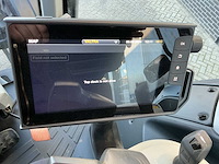 2019 valtra t214 direct smarttouch vierwielaangedreven landbouwtractor - afbeelding 21 van  32