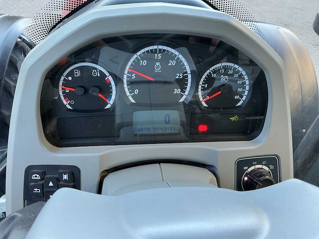 2019 valtra t214 direct smarttouch vierwielaangedreven landbouwtractor - afbeelding 22 van  32