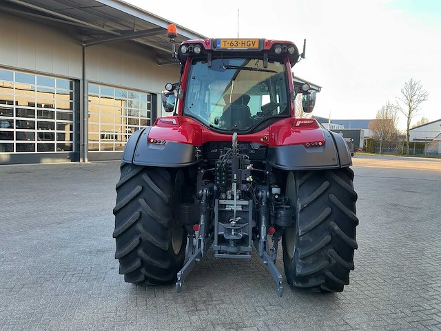 2019 valtra t214 direct smarttouch vierwielaangedreven landbouwtractor - afbeelding 29 van  32