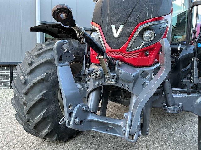 2019 valtra t214 direct smarttouch vierwielaangedreven landbouwtractor - afbeelding 32 van  32