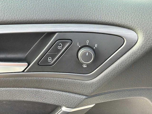 2019 volkswagen golf 1.0 tsi comfortline business personenauto - afbeelding 10 van  37