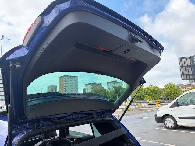 2019 volkswagen golf 2.0 tsi 4motion r personenauto - afbeelding 33 van  60