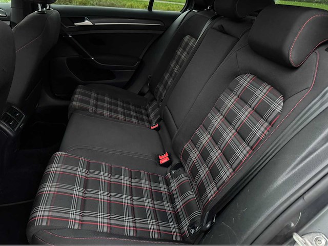 2019 volkswagen golf 7.5 gti 2.0 personenauto - afbeelding 18 van  29