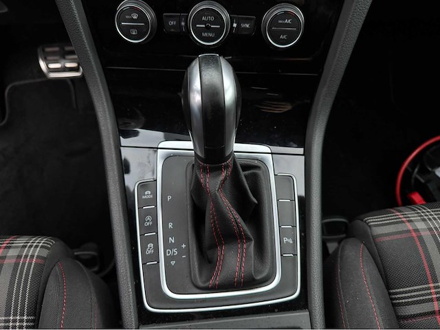 2019 volkswagen golf 7.5 gti 2.0 personenauto - afbeelding 19 van  29
