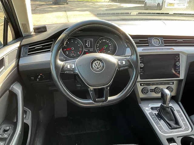 2019 volkswagen passat variant 1.5 tsi highline personenauto j-468-vg - afbeelding 32 van  41