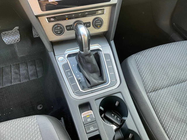 2019 volkswagen passat variant 1.5 tsi highline personenauto j-468-vg - afbeelding 37 van  41
