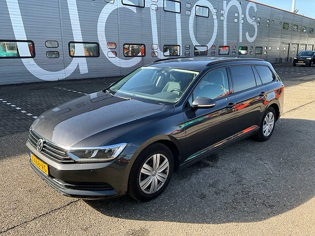 2019 volkswagen passat variant 1.5 tsi highline personenauto j-468-vg - afbeelding 8 van  37