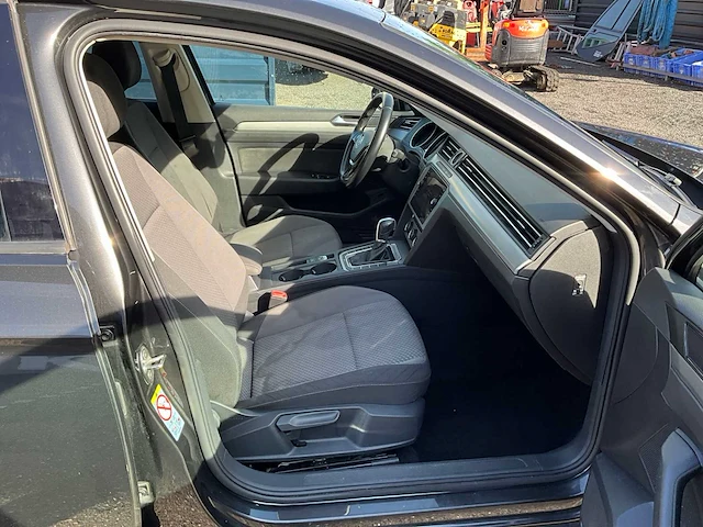 2019 volkswagen passat variant 1.5 tsi highline personenauto j-468-vg - afbeelding 26 van  37
