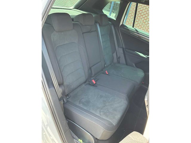 2019 volkswagen tiguan 2.0 tdi 4 motion highline business r personenauto - afbeelding 28 van  36