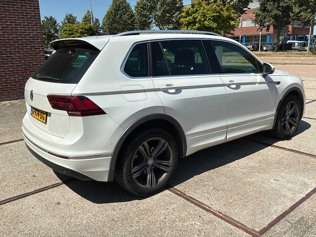 2019 volkswagen tiguan 2.0 tdi 4 motion highline business r personenauto - afbeelding 23 van  36