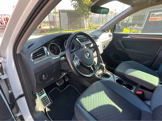 2019 volkswagen tiguan tiguan r-line iq-drive 1.5 personenauto - afbeelding 9 van  34