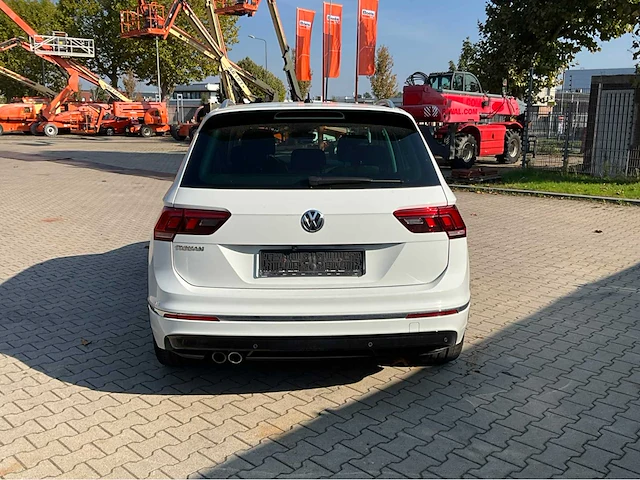 2019 volkswagen tiguan tiguan r-line iq-drive 1.5 personenauto - afbeelding 34 van  34