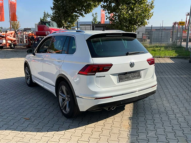 2019 volkswagen tiguan tiguan r-line iq-drive 1.5 personenauto - afbeelding 2 van  33