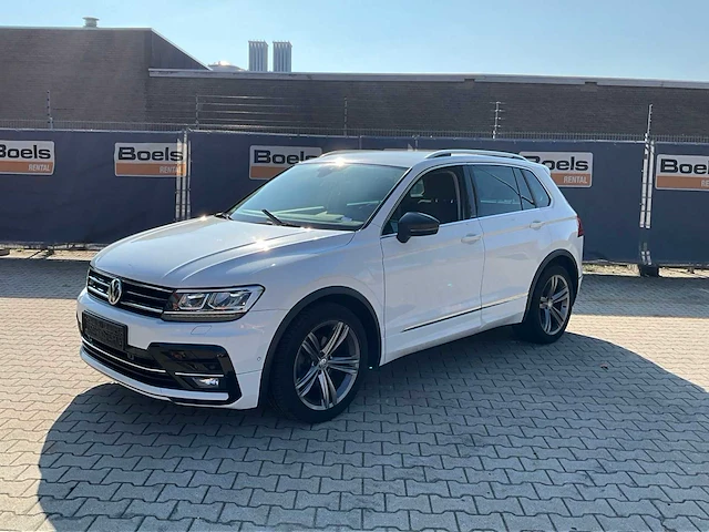 2019 volkswagen tiguan tiguan r-line iq-drive 1.5 personenauto - afbeelding 1 van  33