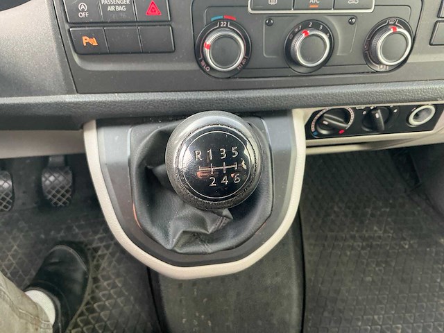 2019 volkswagen transporter multivan 2.0 tdi l2h1 comf. personenauto - afbeelding 21 van  46