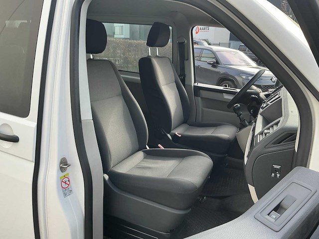 2019 volkswagen transporter multivan 2.0 tdi l2h1 comf. personenauto - afbeelding 28 van  46
