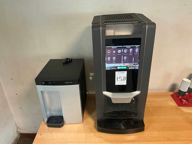 2019 warme drankenautomaat en waterdispenser - afbeelding 2 van  8