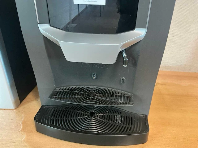 2019 warme drankenautomaat en waterdispenser - afbeelding 4 van  8