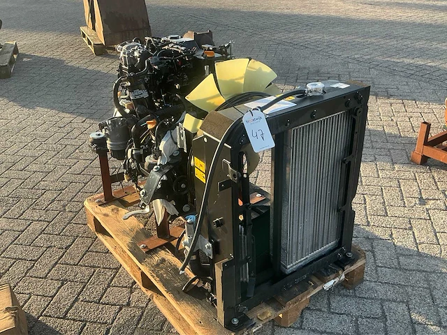 2019 yanmar 4tnv98c-vdb8 dieselmotor - afbeelding 3 van  8