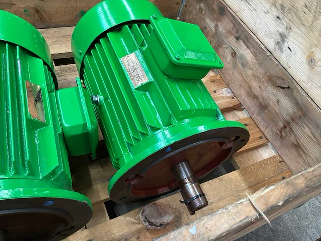 2019 ye-132m-4 elektromotor (3x) - afbeelding 2 van  4