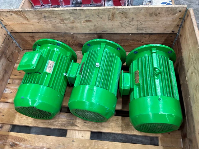 2019 ye-132m-4 elektromotor (3x) - afbeelding 3 van  4