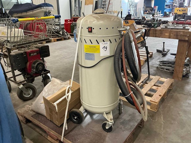 2019 zionair sk28v zandstraalketel - afbeelding 1 van  4