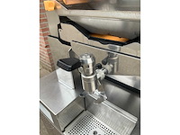 2019 zumex speed s+ plus sinaasappelpersmachine - afbeelding 10 van  15