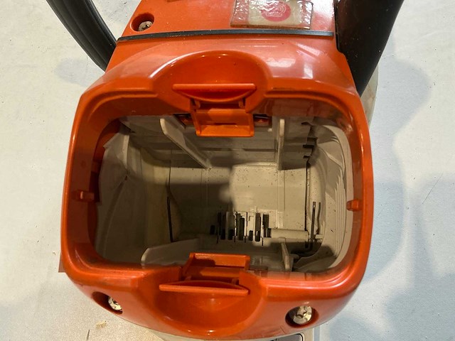 202 stihl msa220c kettingzaag - afbeelding 3 van  4