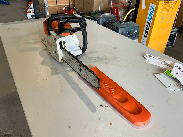 202 stihl msa220c kettingzaag - afbeelding 2 van  3
