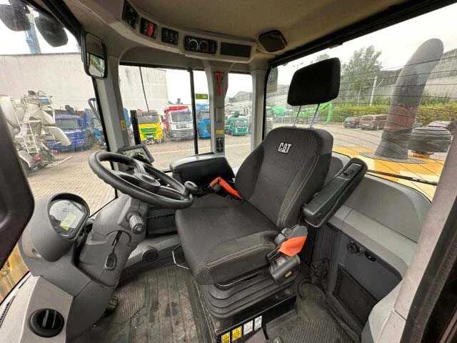 2020 - caterpillar - 930m - shovel - afbeelding 25 van  31