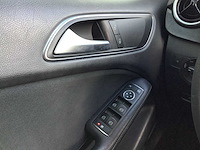 2020 - mercedes-benz - b-klasse - 220 d ambition - personenauto - afbeelding 12 van  13