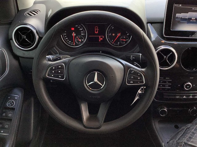 2020 - mercedes-benz - b-klasse - 220 d ambition - personenauto - afbeelding 8 van  13