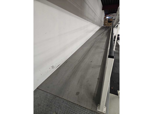 2020 - profielnorm - entresolvloer met helling & trap - 285m2 - afbeelding 13 van  20