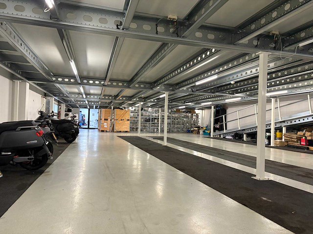 2020 - profielnorm - entresolvloer met helling & trap - 285m2 - afbeelding 18 van  20