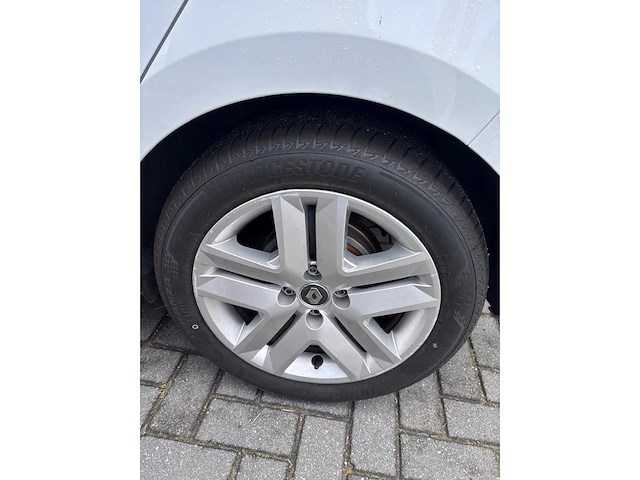 2020 - renault - clio - 1.6 et h 140 intens gbj-48-f iaw - afbeelding 6 van  12