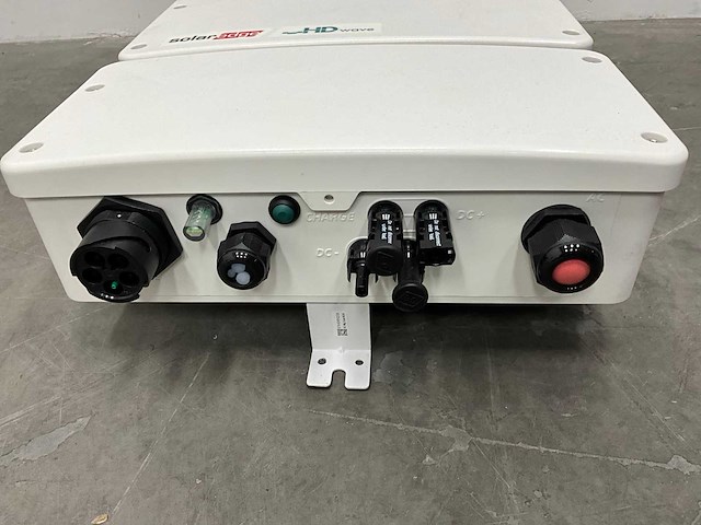2020 - solaredge - hd wave mcg-lb-00562-a - omvormer - afbeelding 2 van  5