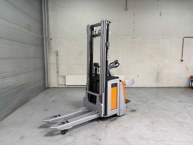 2020 - still - exv14-sf - stackers - afbeelding 1 van  4