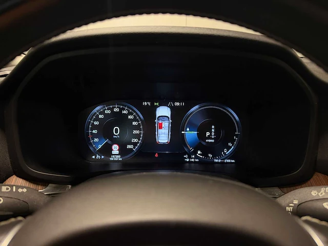 2020 - volvo - v60 - 2.0 t6 te awd mompro h-811-bt iaw - afbeelding 20 van  24