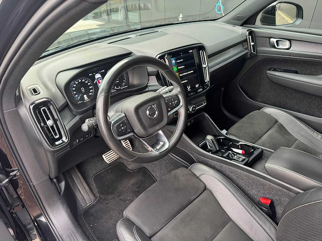 2020 - volvo - xc40 - 1.5 t5 rech. rdesign r-381-xj iaw - afbeelding 10 van  18