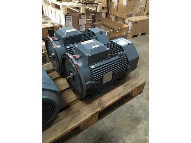 2020 abb 3~fase generator- - afbeelding 3 van  5