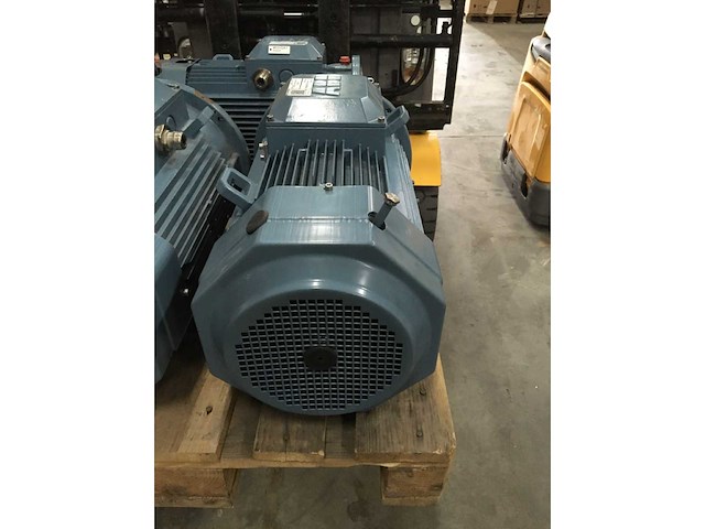 2020 abb 3~fase generator- - afbeelding 4 van  5