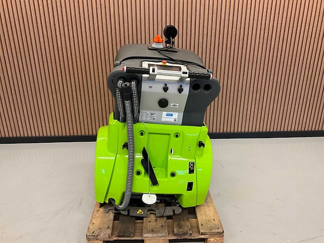 2020 adlatus cr700 schrob/zuigmachine - afbeelding 8 van  13