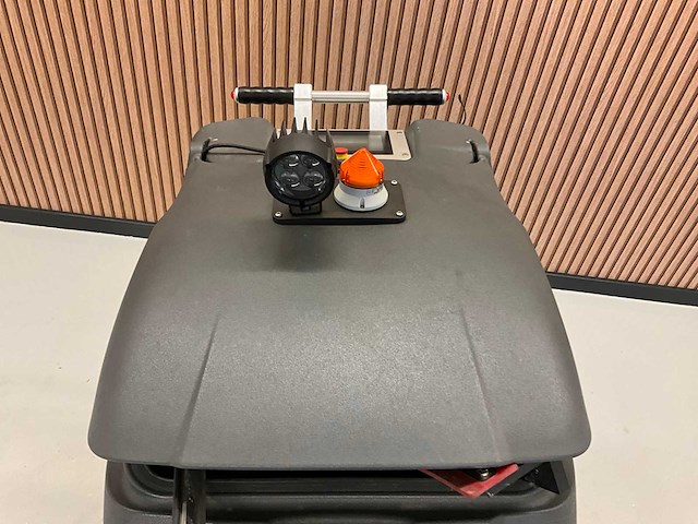 2020 adlatus cr700 schrob/zuigmachine - afbeelding 12 van  13