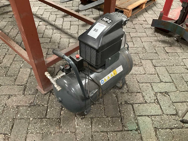2020 airmec ka 50200 luchtcompressor - afbeelding 1 van  7