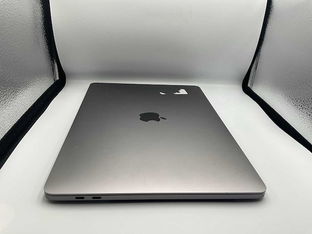 2020 apple macbook pro a2251 13 inch laptop - afbeelding 2 van  2