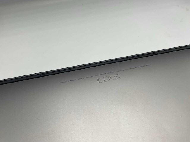 2020 apple macbook pro a2289 13 inch laptop - afbeelding 1 van  1